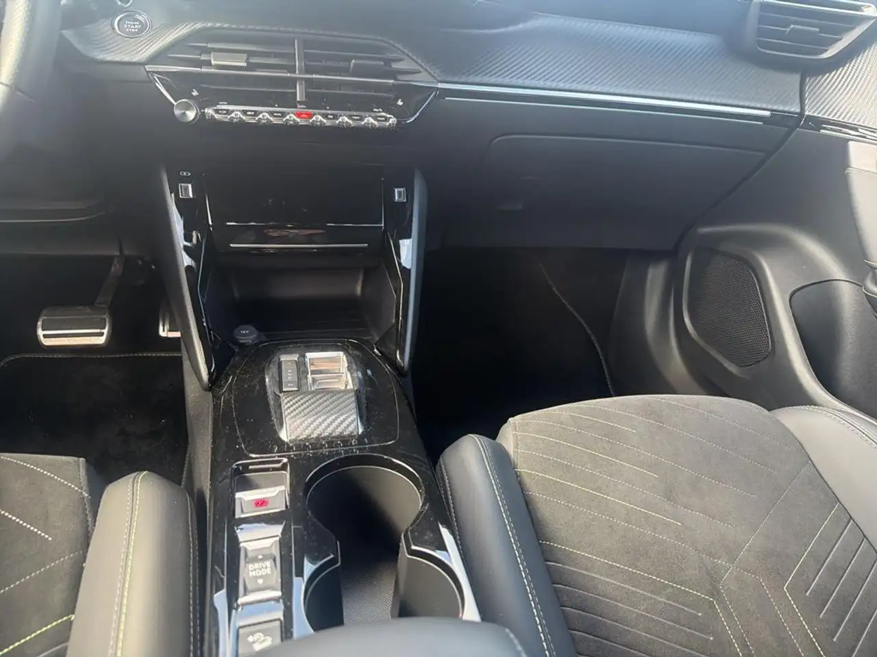 Peugeot 2008 GT, миниатюра 12