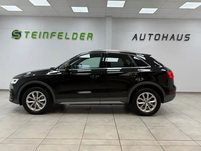 Audi Q3 view 4