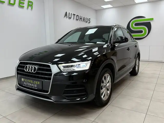 Audi Q3 view 3