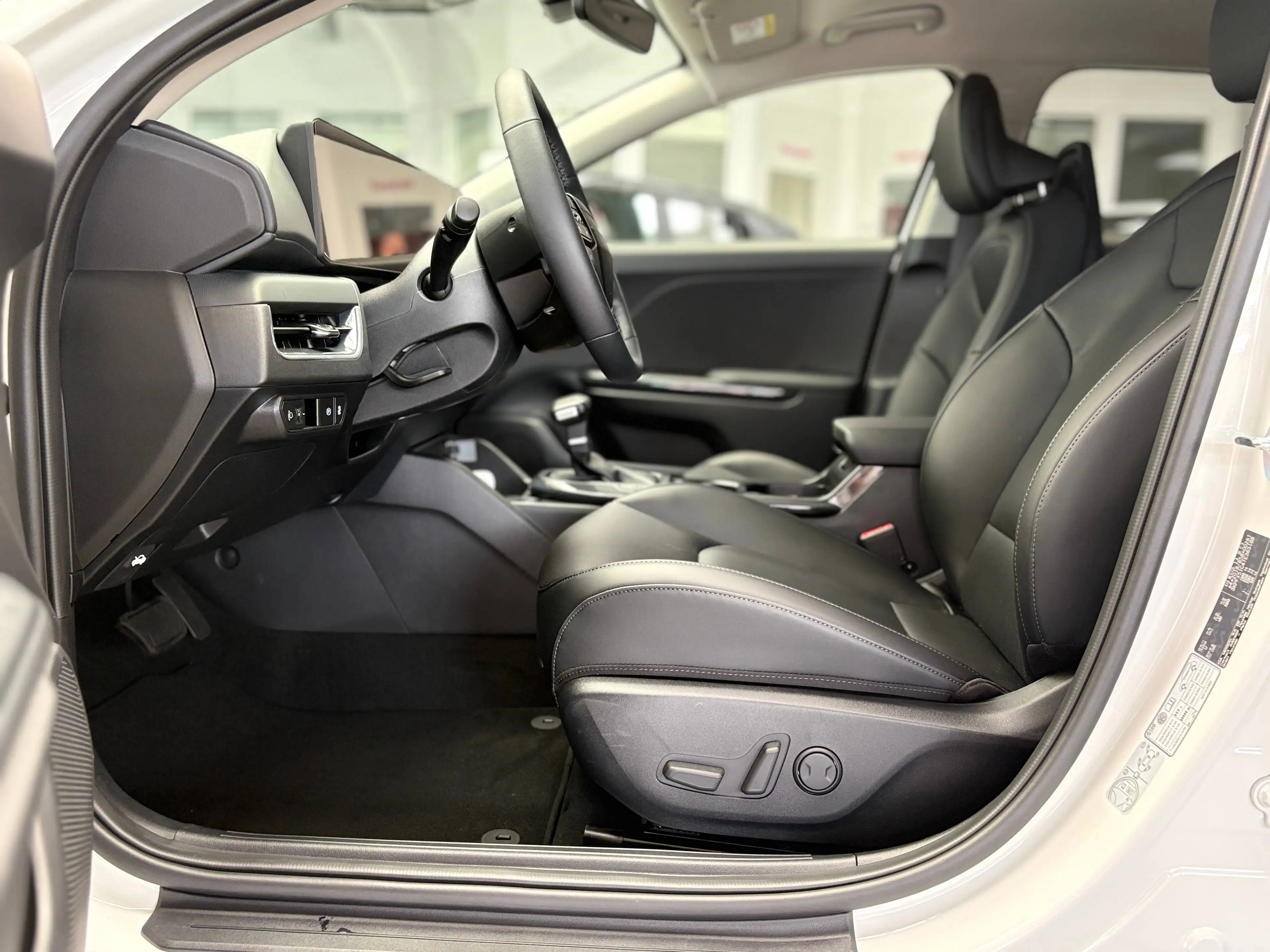 Kia K4 K4 1.6 Benzin Automatik 150 PS I Spirit I DriveWise I SHZ I LHZ I NAVI I LED I — photo 12