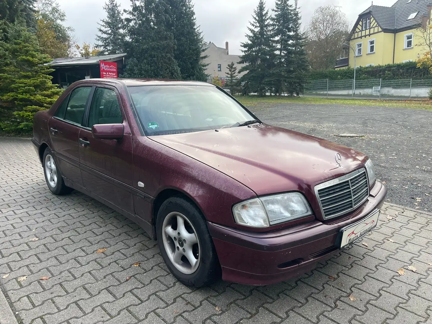 Mercedes-Benz C 180 Esprit TÜV 04/26 Rot - 1