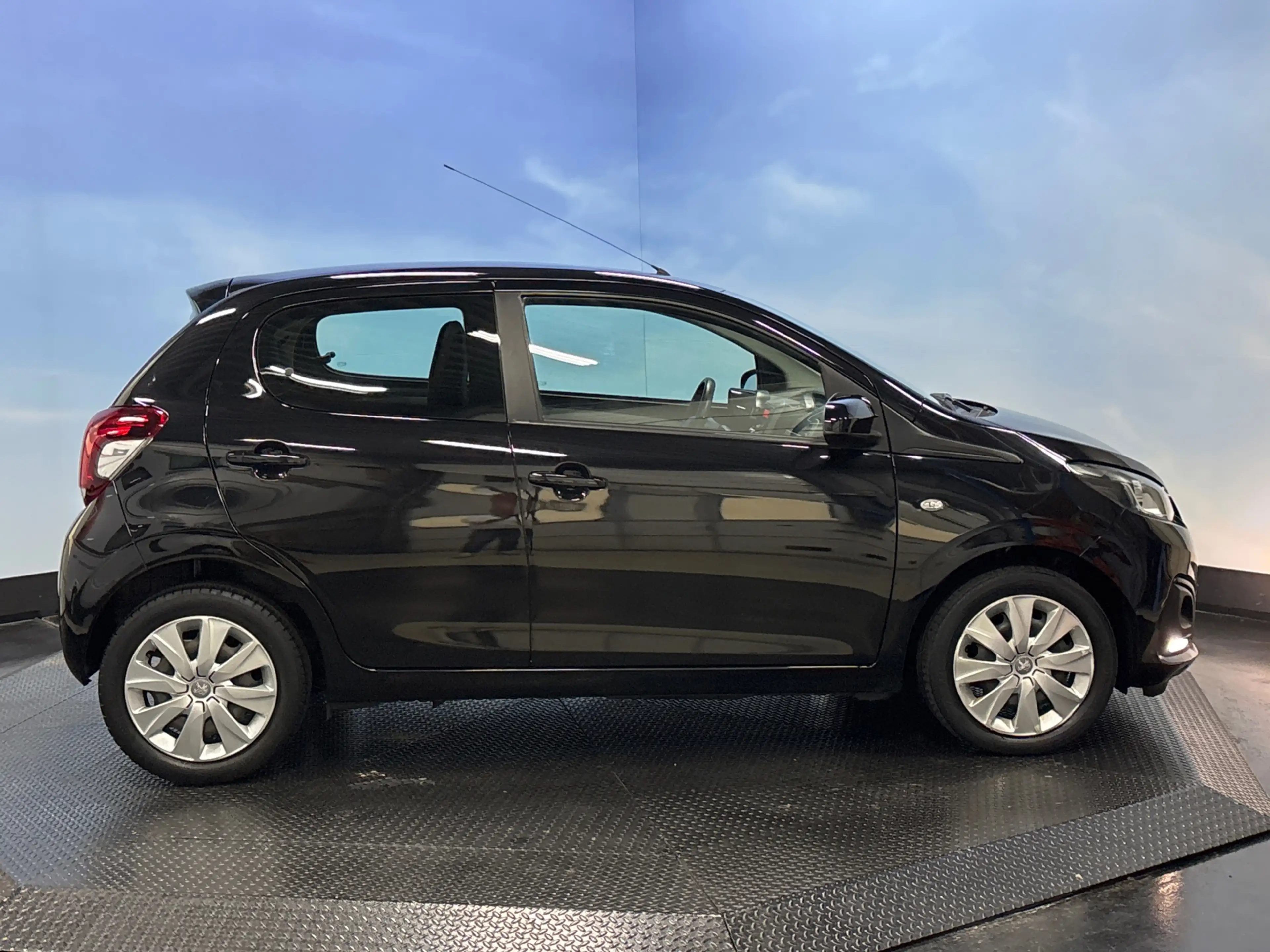 Peugeot 108 1.0 e-VTi Active Airco, Bluetooth — photo 5