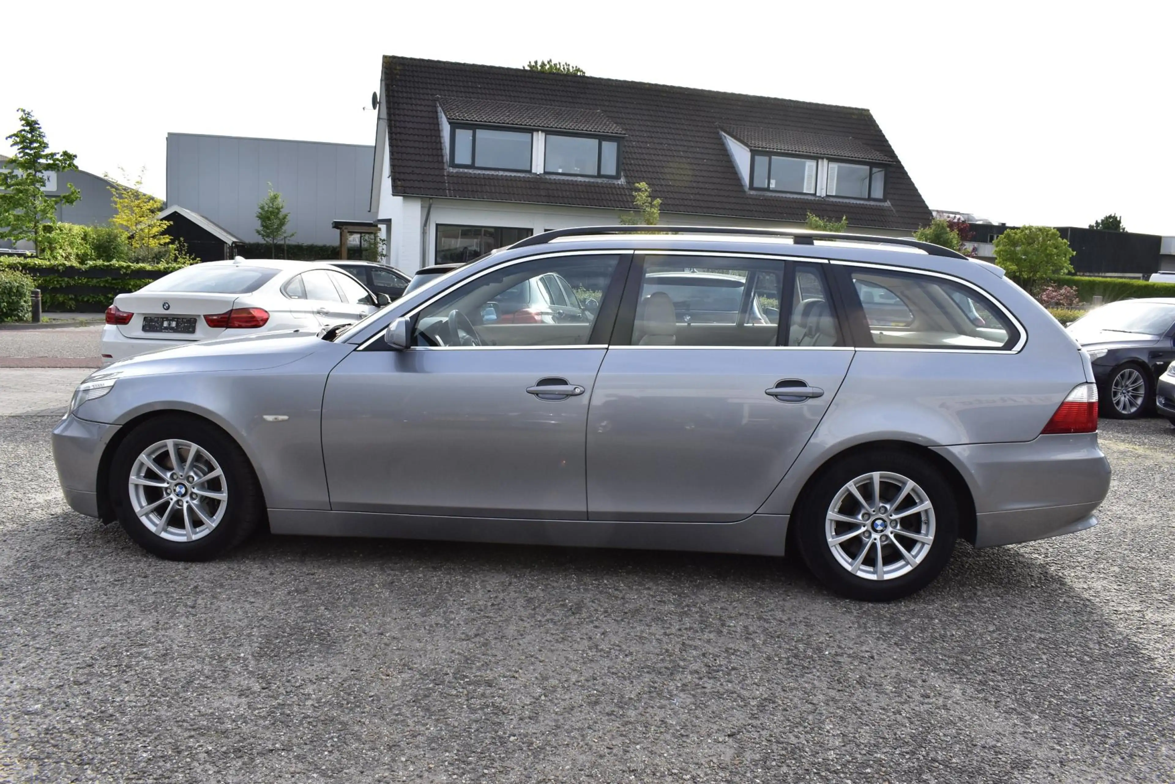 BMW 525 5-serie Touring 525i Executive youngtimer originee — photo 5