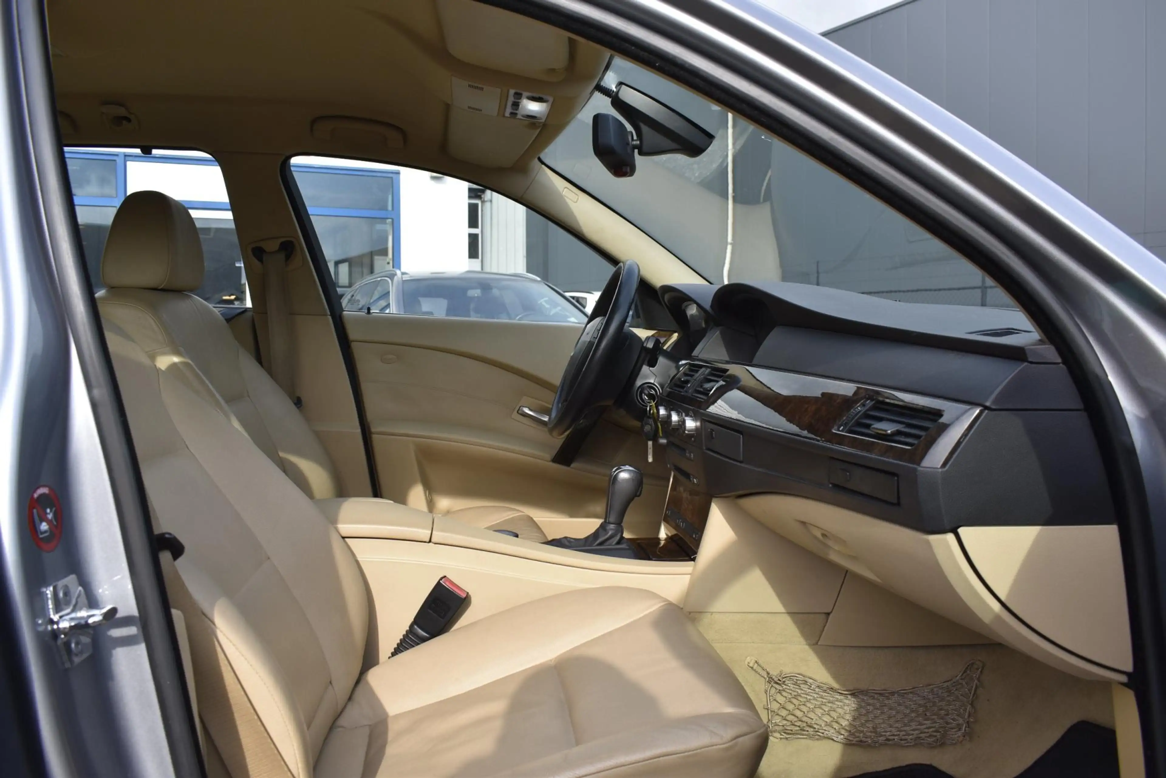 BMW 525 5-serie Touring 525i Executive youngtimer originee — photo 14