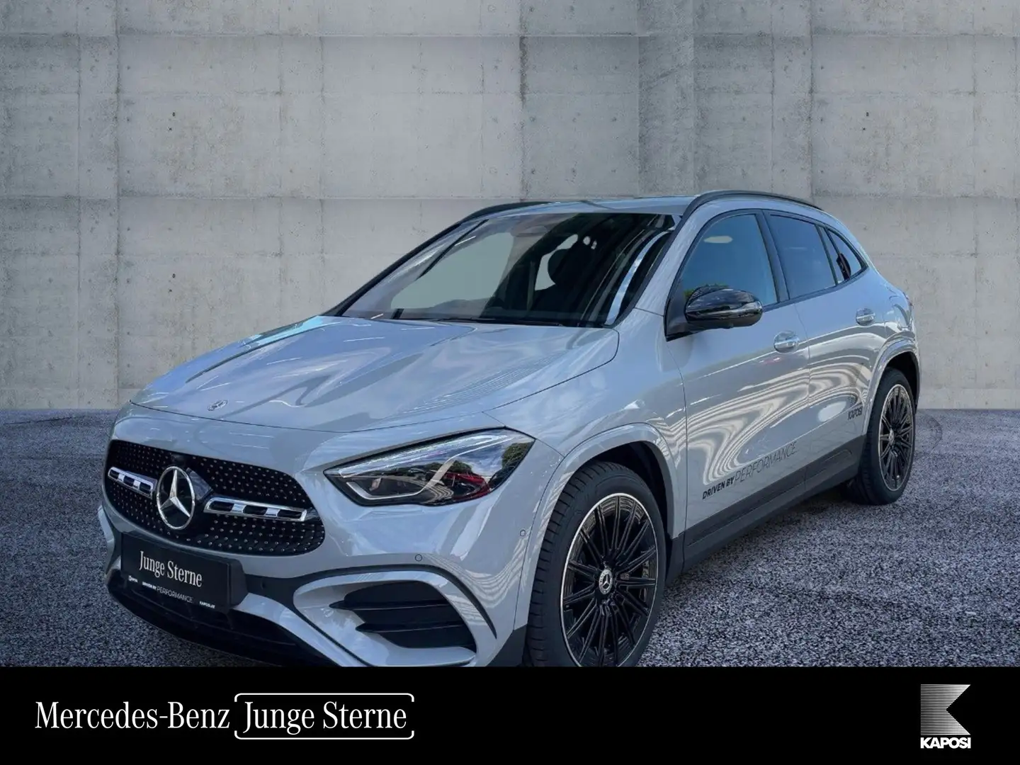Mercedes-Benz GLA 200 d 4MATIC Österreich-Edition AMG Line Grau - 1