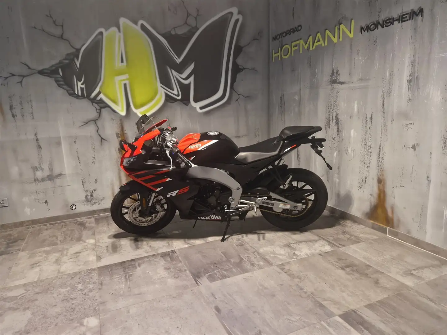 Aprilia RS 125 Zwart - 2