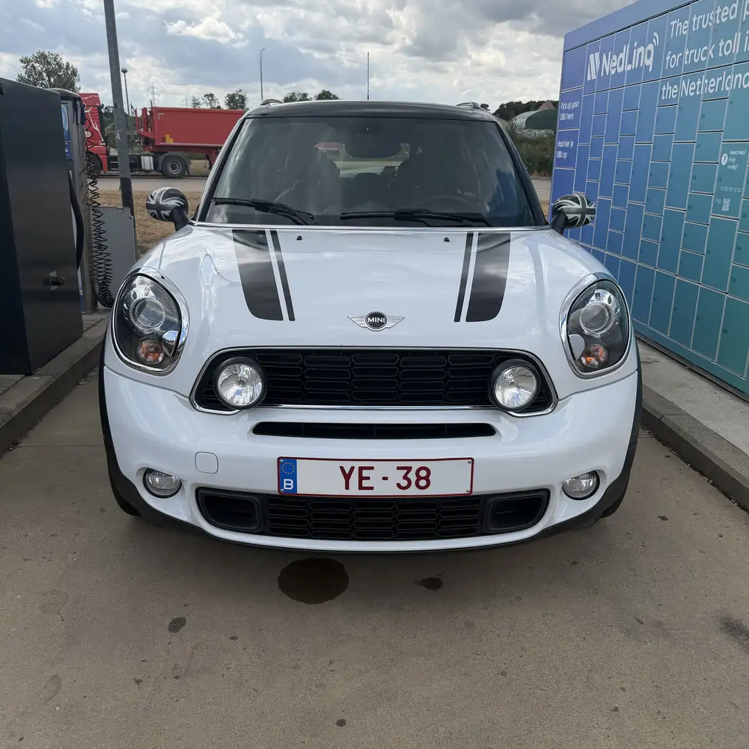 MINI Countryman S All4 Weiß - 2