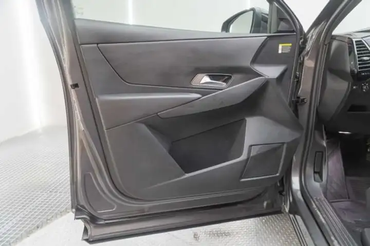 DS 7 Crossback 2023, foto 15