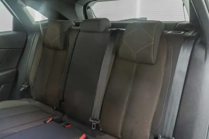 DS 7 Crossback 2023, foto 17