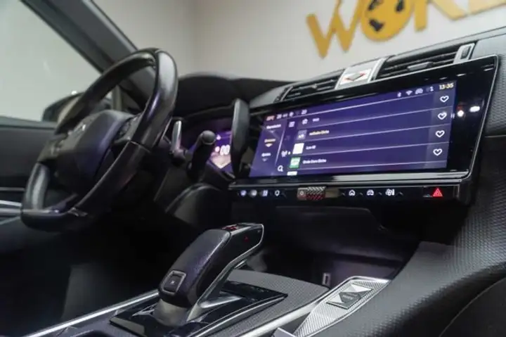DS 7 Crossback 2023, foto 21