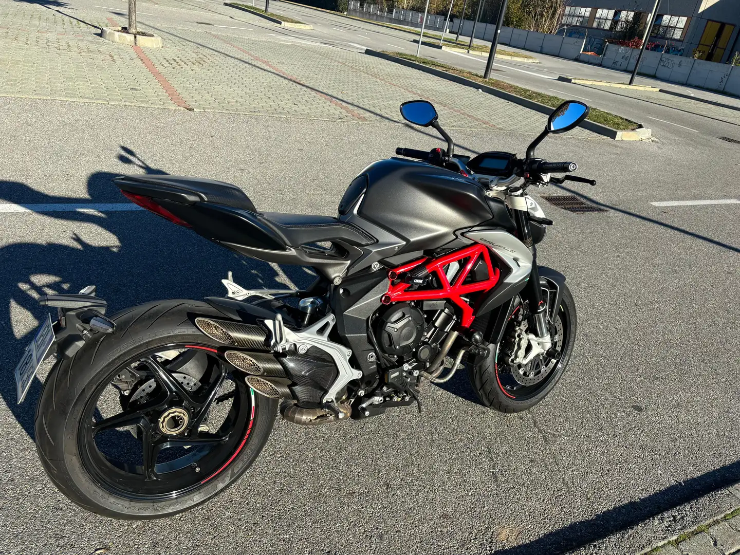MV Agusta Brutale 800 EAS ABS Nero - 2