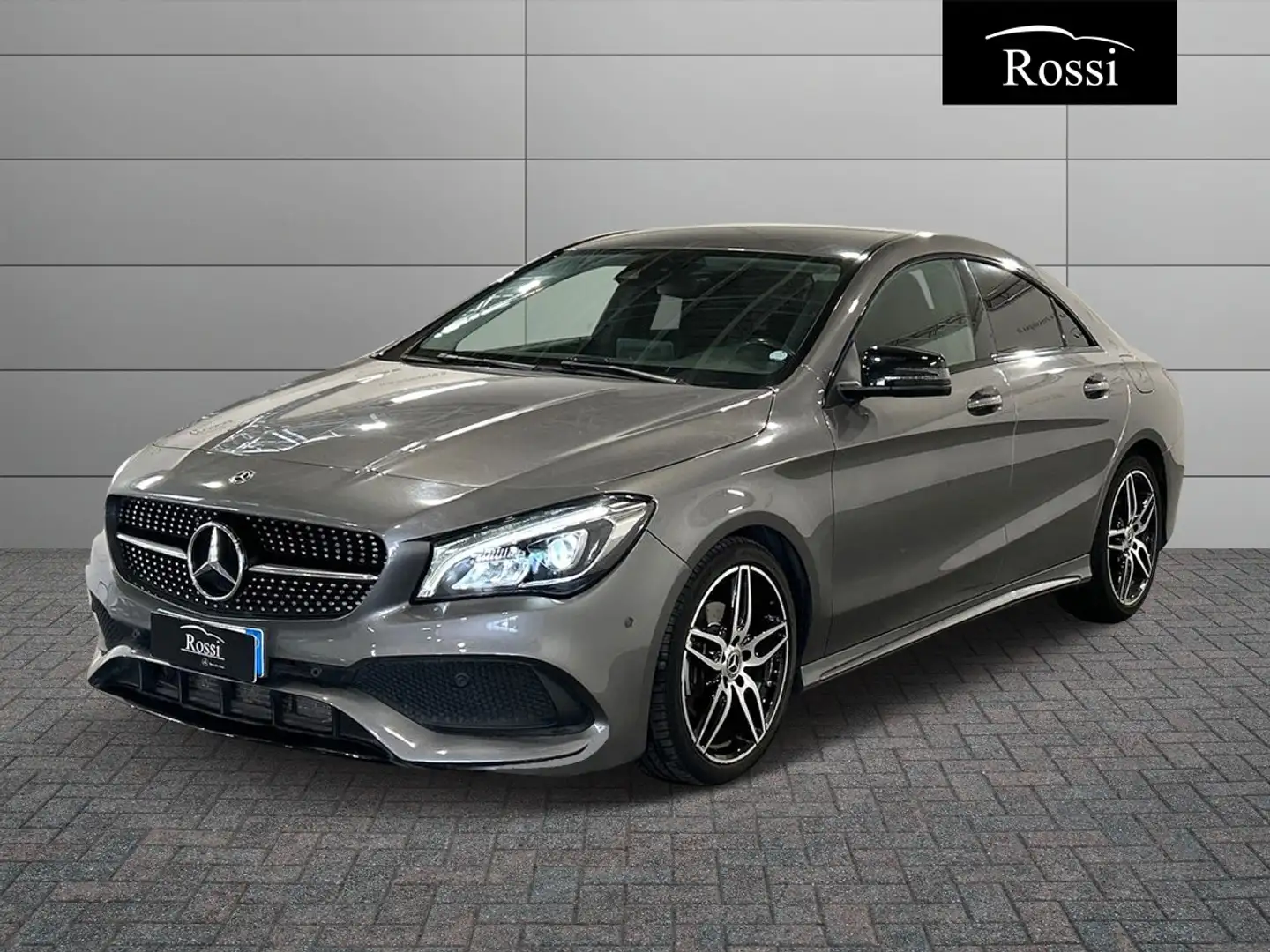 Mercedes-Benz CLA 200 d Premium 4matic auto FL Grey - 1