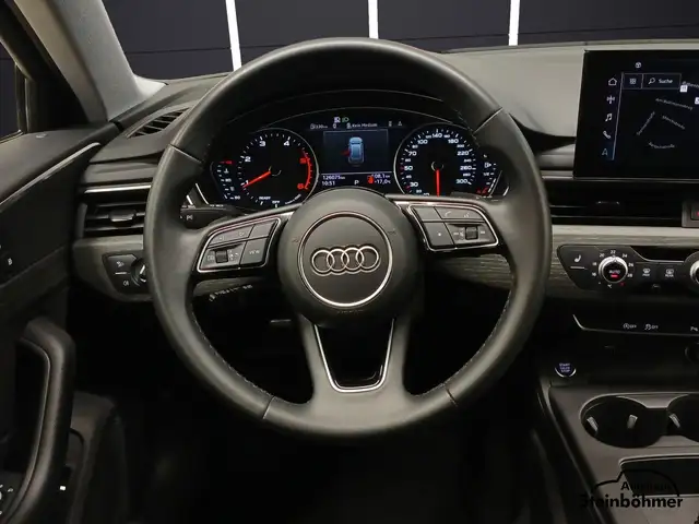 Audi A4 view 19