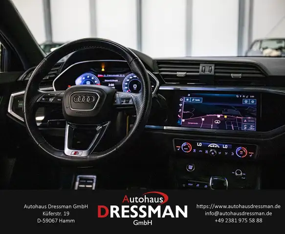 Audi Q3 view 14