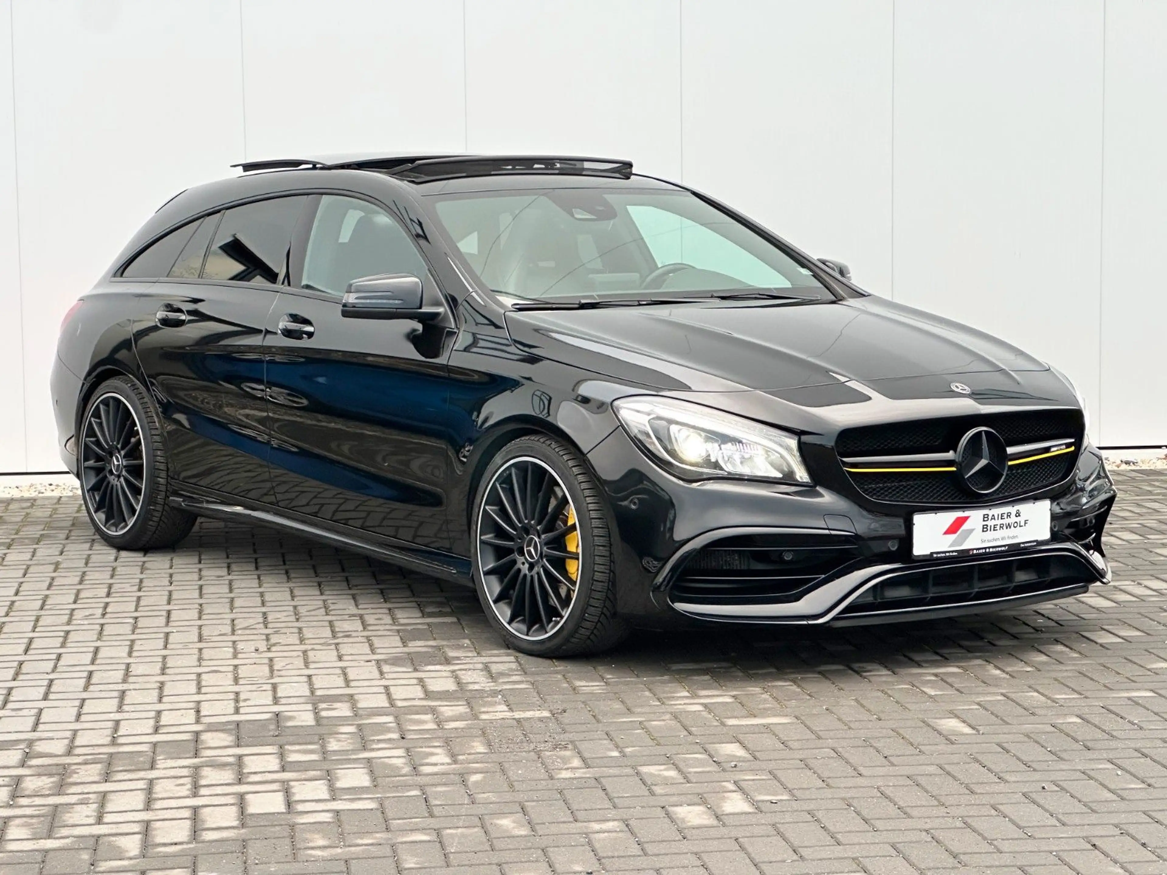 Mercedes-Benz CLA 45 AMG Shooting Brake LED PANO HK SPORT AGA — photo 3