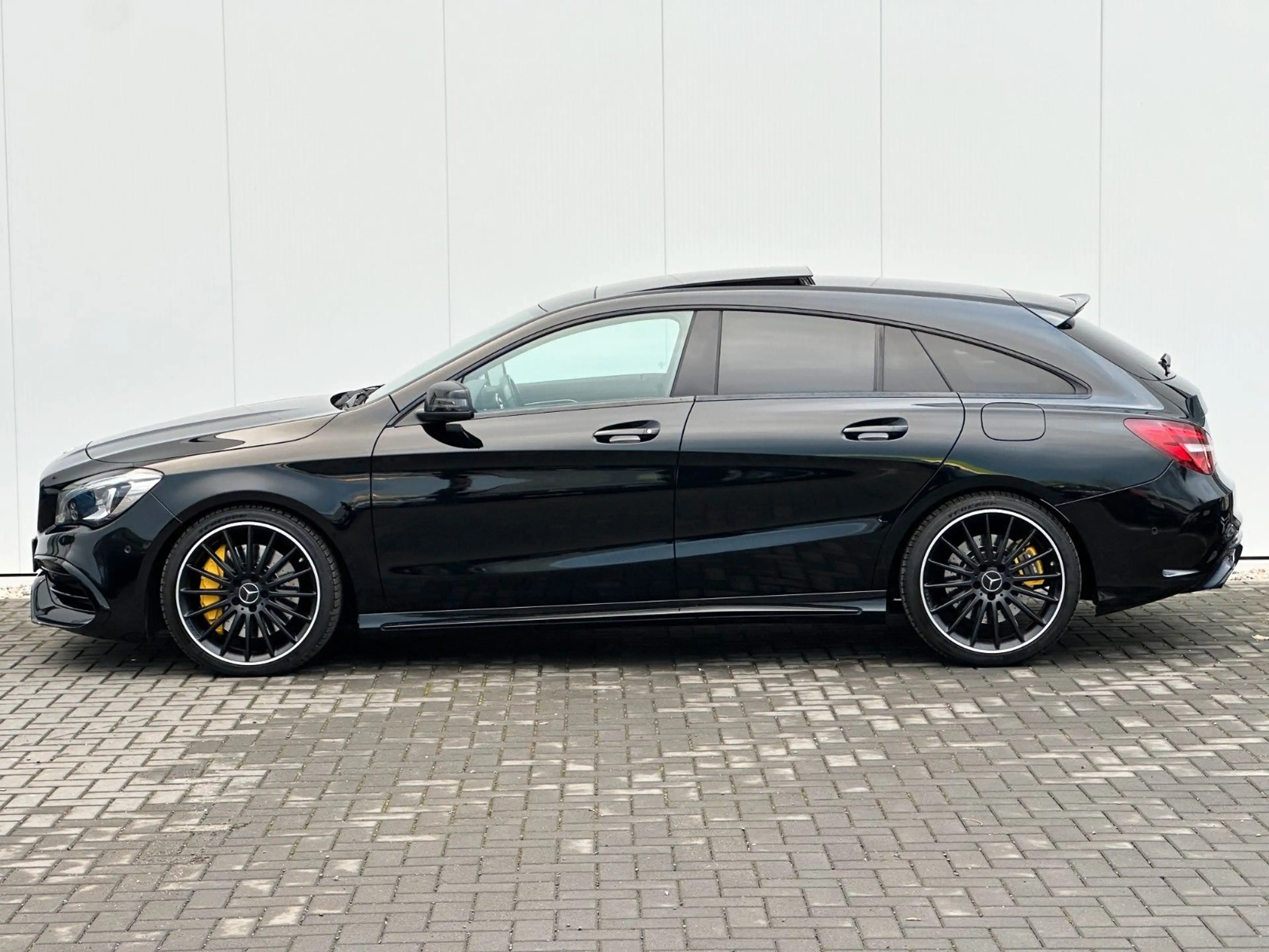 Mercedes-Benz CLA 45 AMG Shooting Brake LED PANO HK SPORT AGA — photo 6