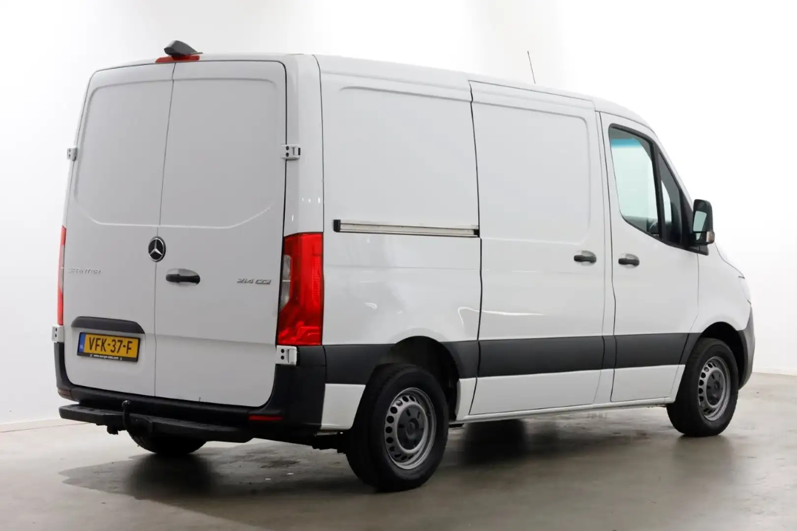 Mercedes-Benz Sprinter 214 CDI 143pk L1H1 Airco/Navi/Camera 04-2020 Wit - 2