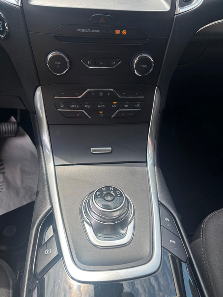 Ford S-Max S-MAX Titanium — photo 8