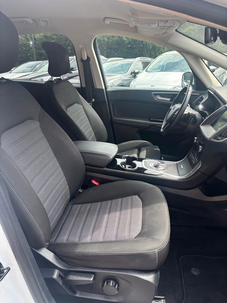 Ford S-Max S-MAX Titanium — photo 4