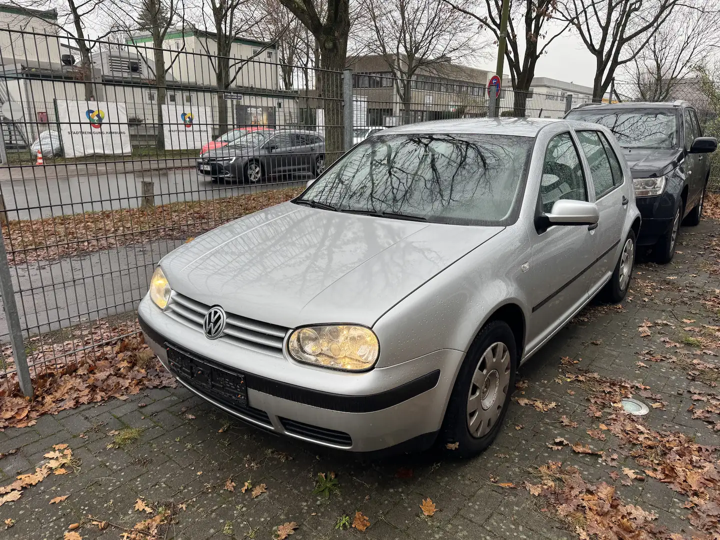 Volkswagen Golf Final Edition Automatik 1. Hd. wenig km Argent - 2