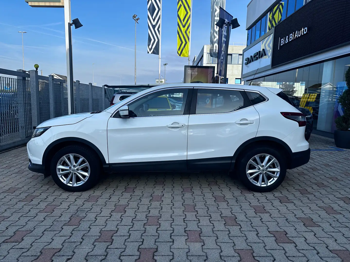 Nissan Qashqai Qashqai II 2014 1.5 dci Tekna 110cv Bianco - 2