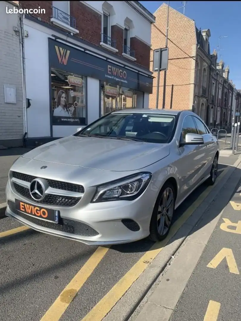 Mercedes-Benz CLA 200 Classe Mercedes COUPE 2.2 200 CDI 135 BUSINESS EXECUTIVE Gris - 1