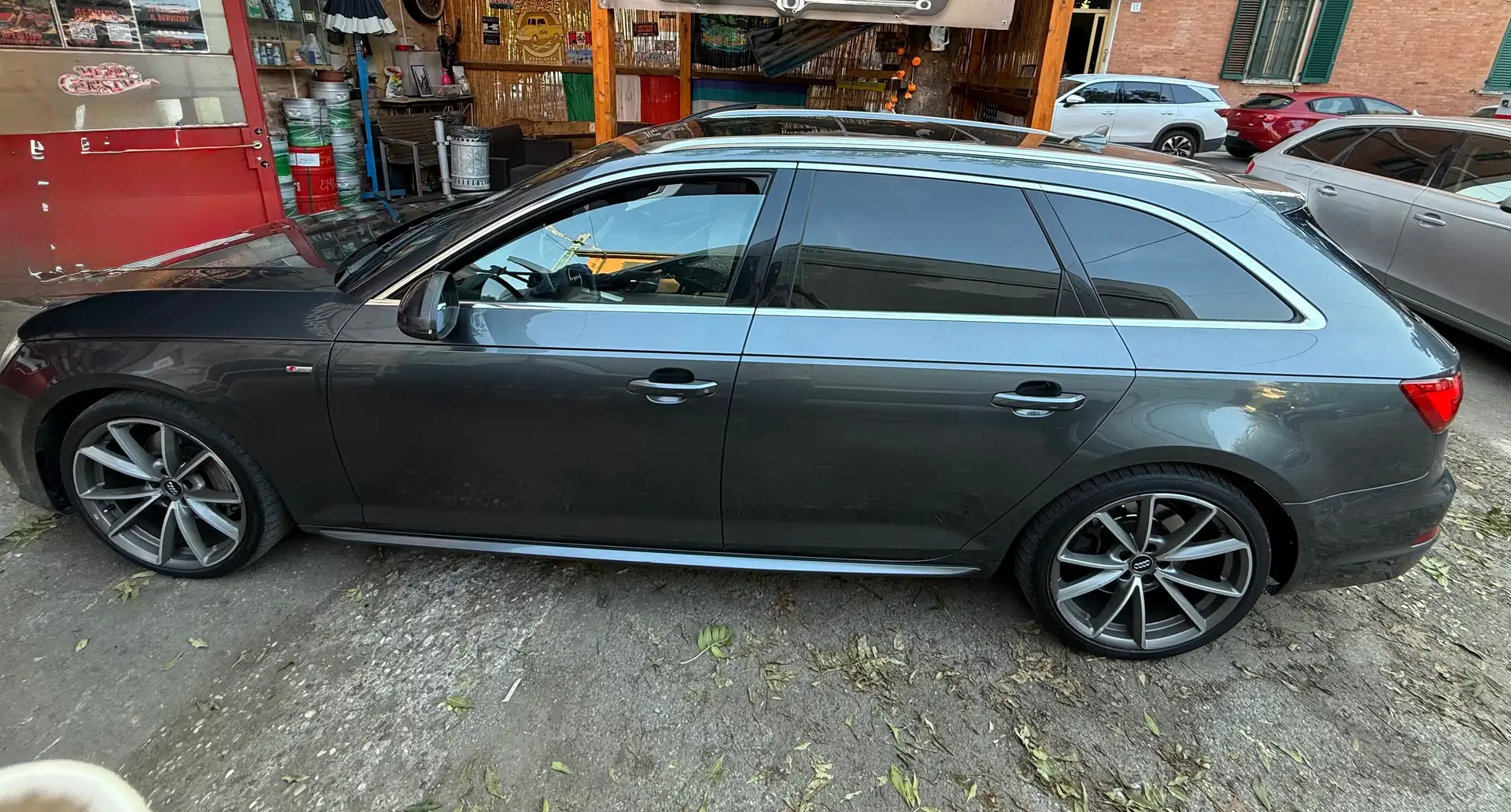 Audi A4 Avant 3.0 s line automatic Grigio - 2