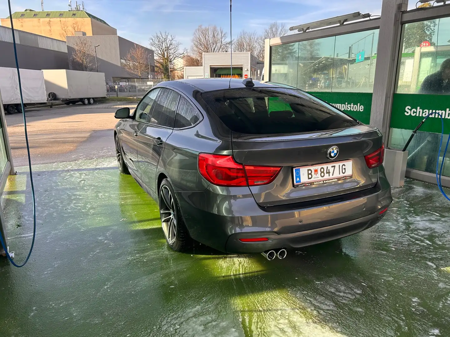 BMW 320 320d Gran Turismo Advantage Aut. Grau - 1