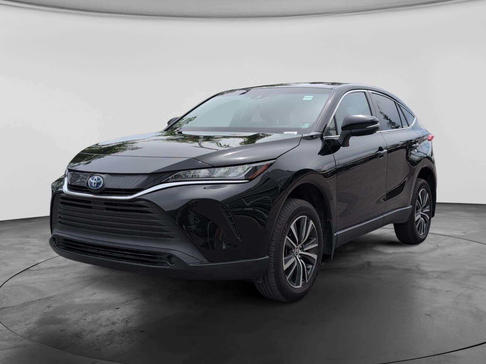 2024 Toyota Venza LE: Hybrid No Accidents, AWD!