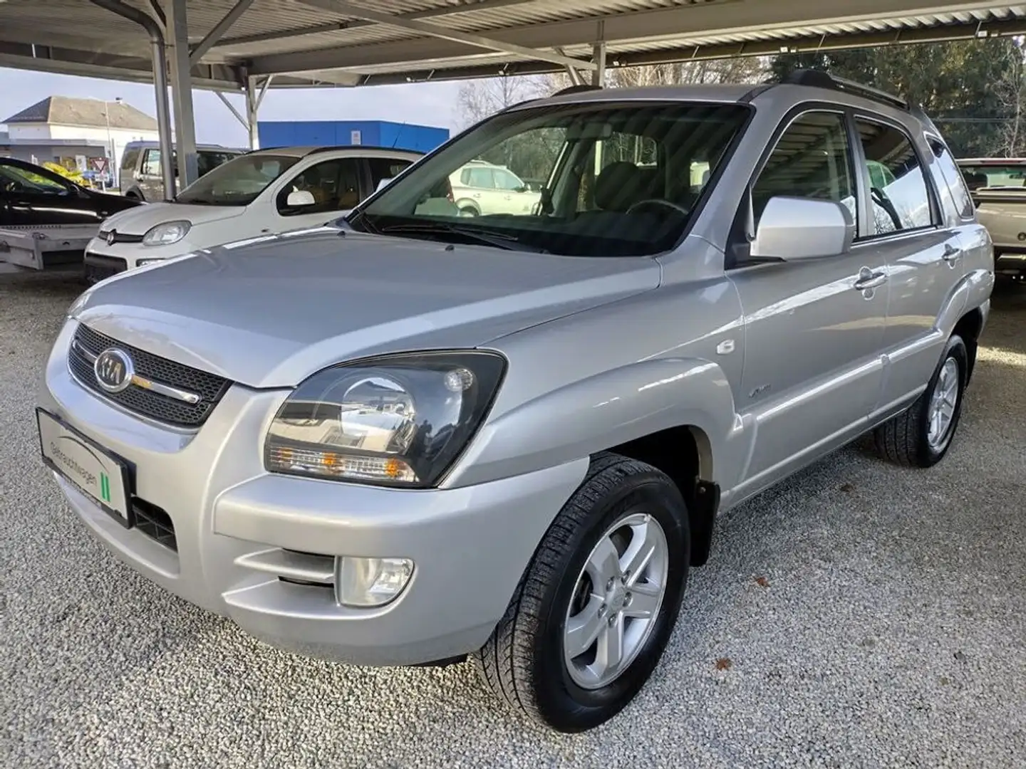 Kia Sportage ''Cup'' 2,0 CRDi DPF 4WD Silber - 1