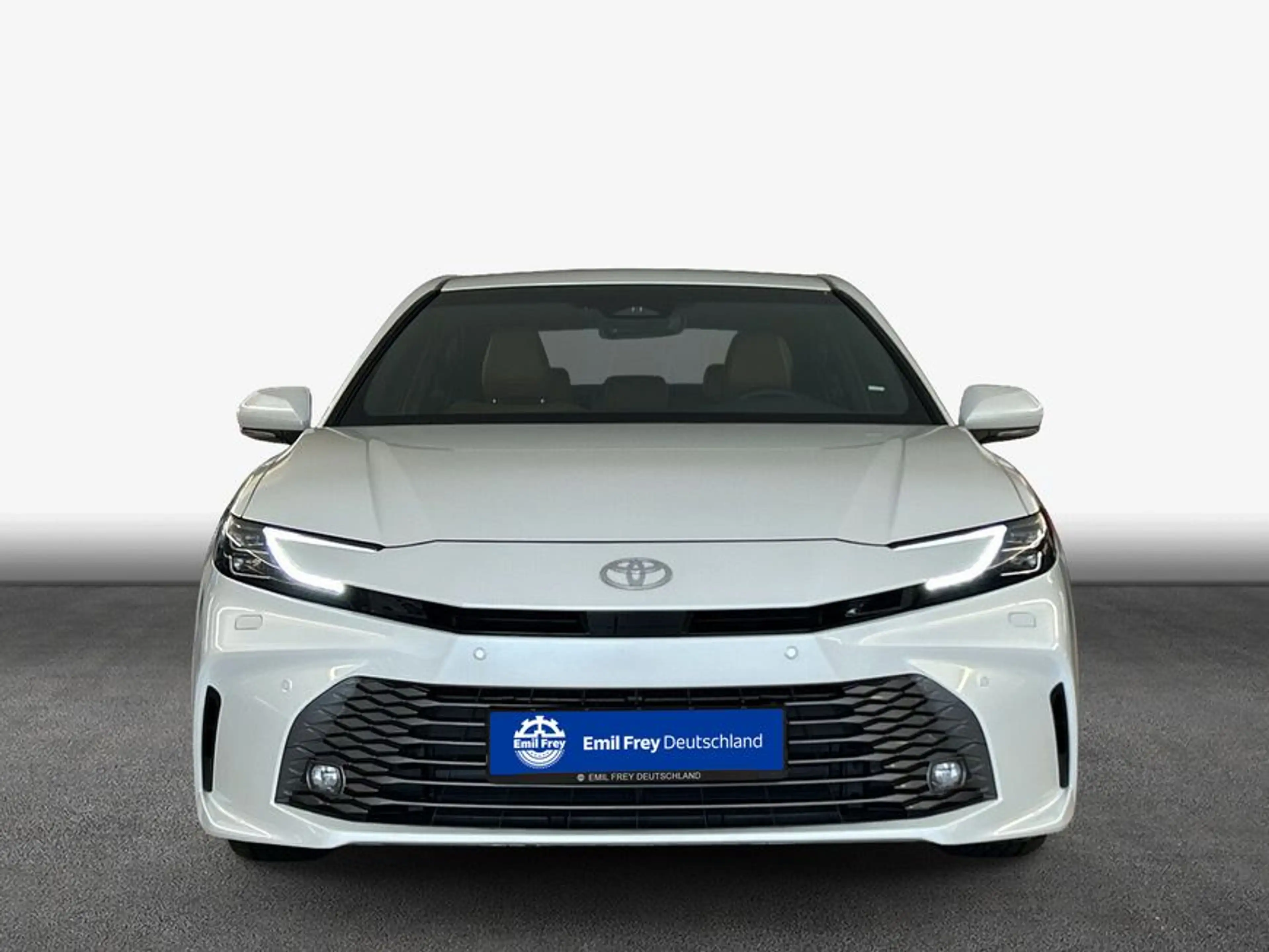 Toyota Camry 2.5 Hybrid Executive — photo 3