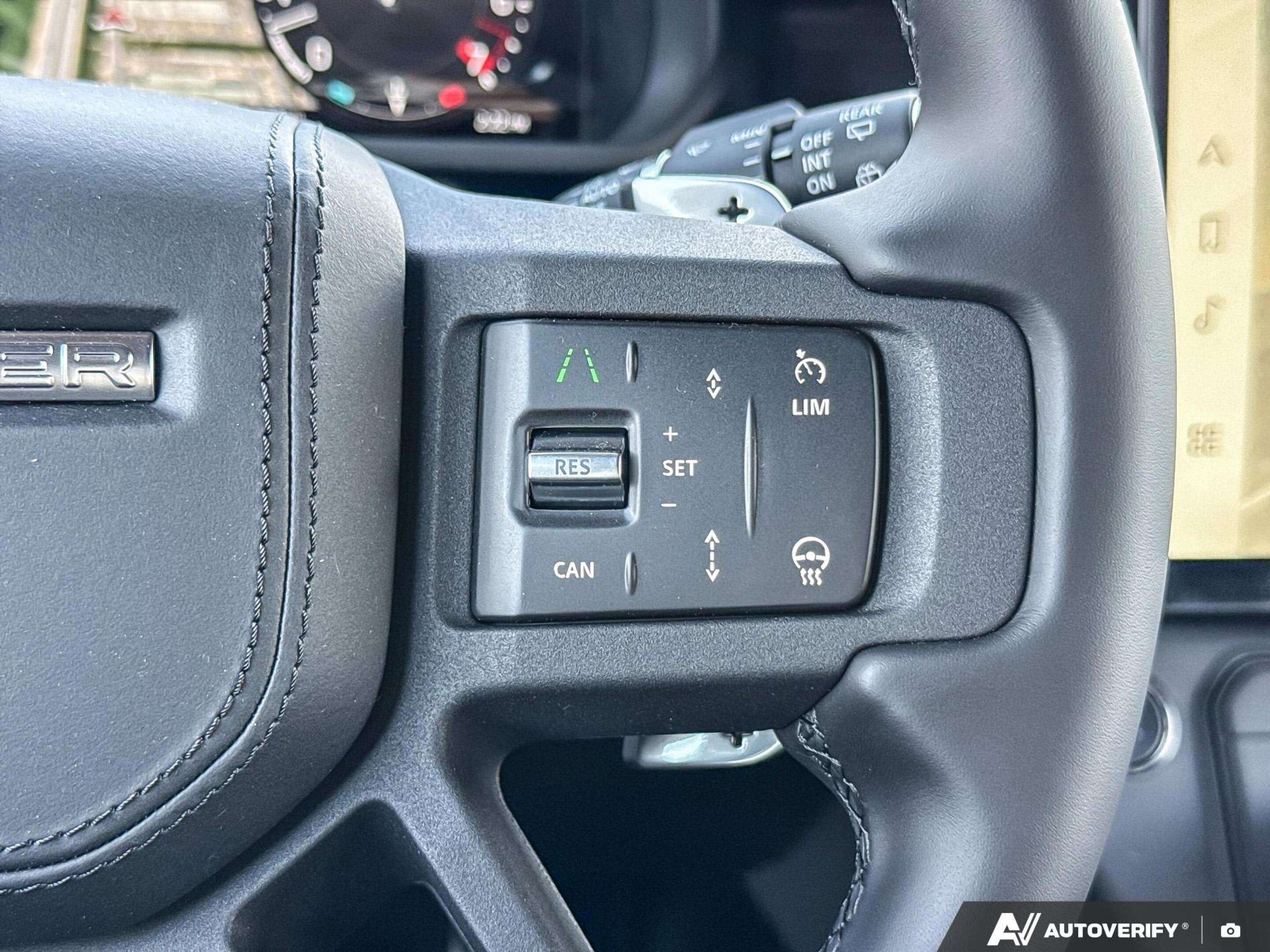 2026 Land Rover Defender 110 P525 V8 thumb 17