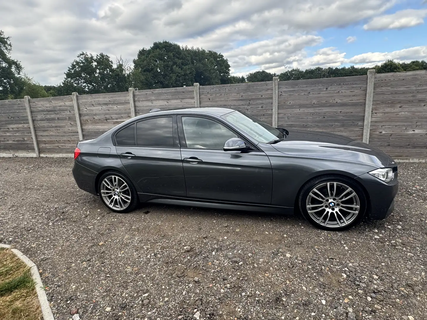BMW 318 318d M-pakket // Alcantara // Automaat // 143pk - 2