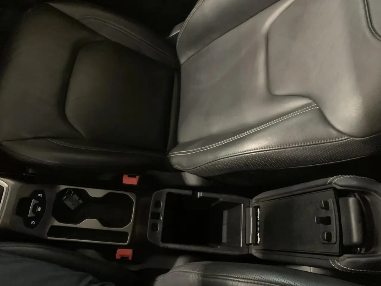 Jeep Renegade снимка Jeep Renegade