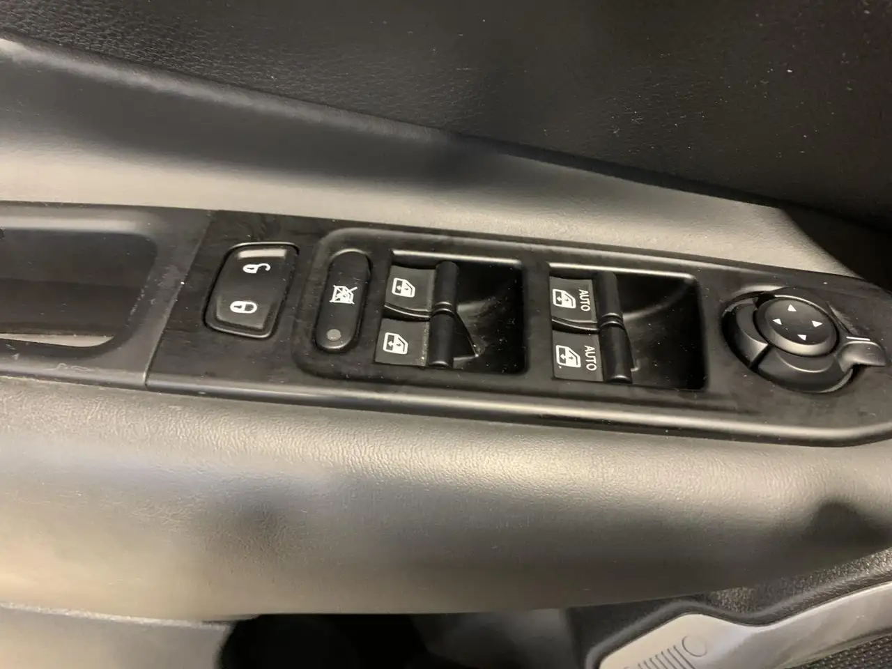 Jeep Renegade снимка Jeep Renegade