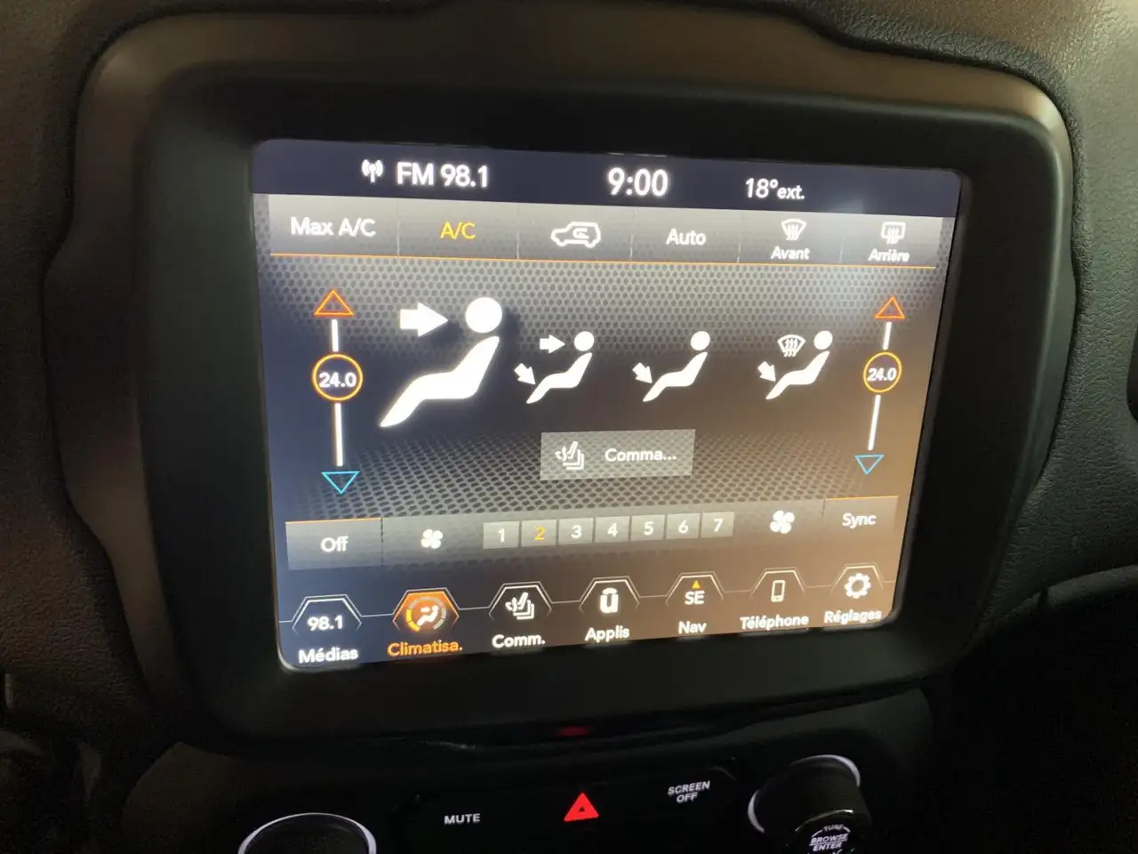 Jeep Renegade снимка Jeep Renegade