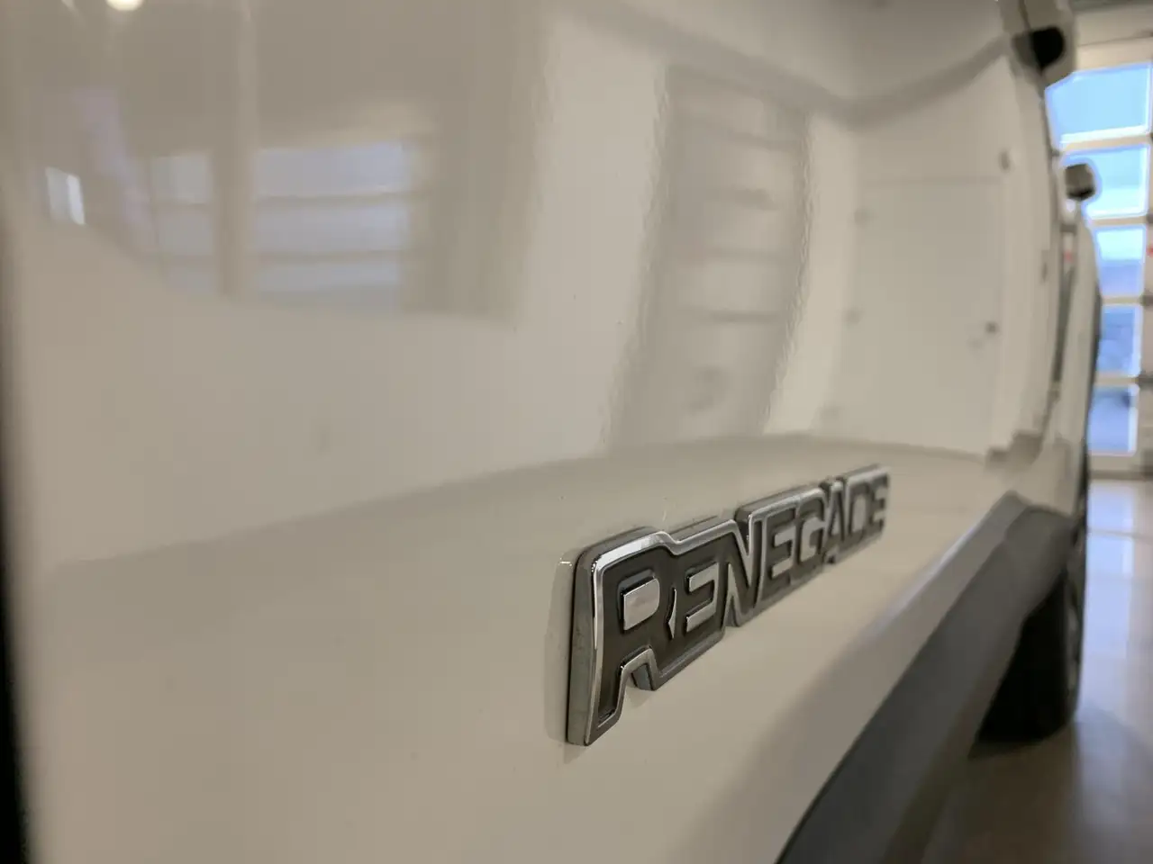 Jeep Renegade снимка Jeep Renegade