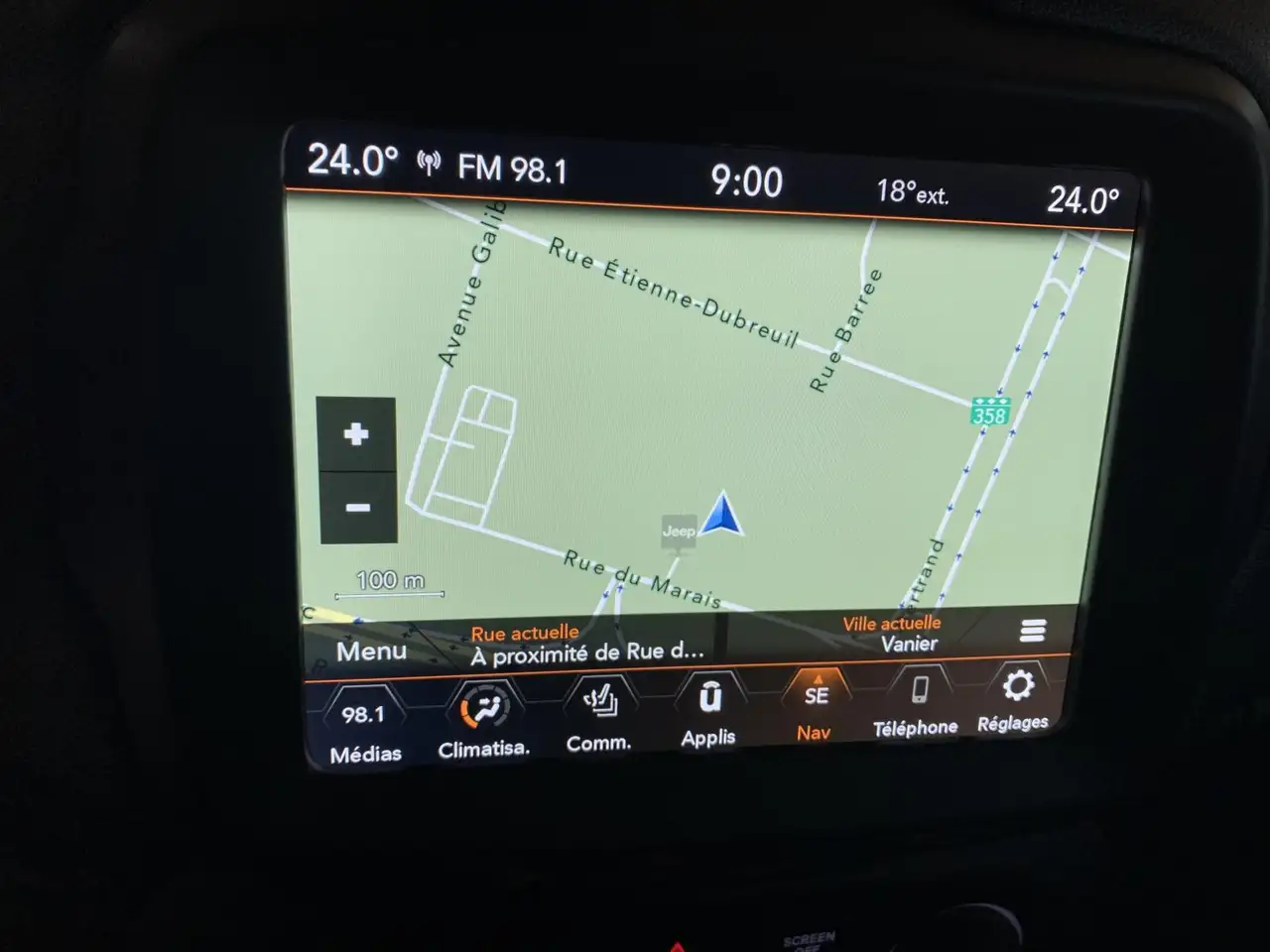 Jeep Renegade снимка Jeep Renegade