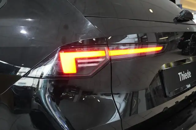 Opel Astra view 10