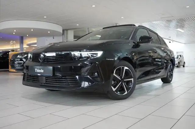 Opel Astra view 3