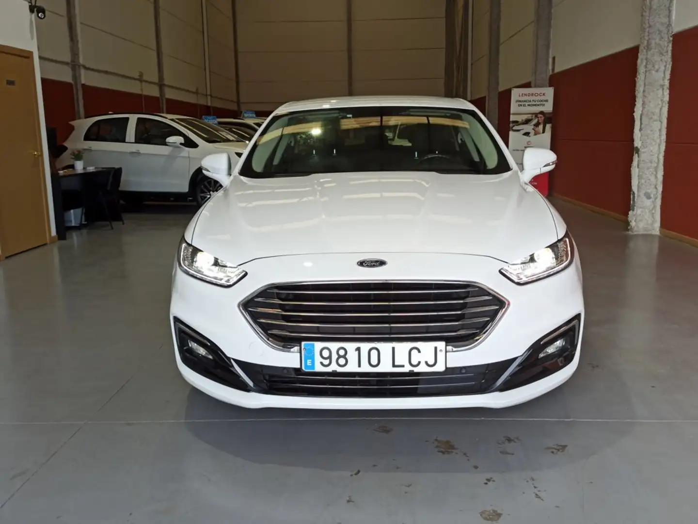 Ford Mondeo Sedán 2.0 HEV Titanium Wit - 2