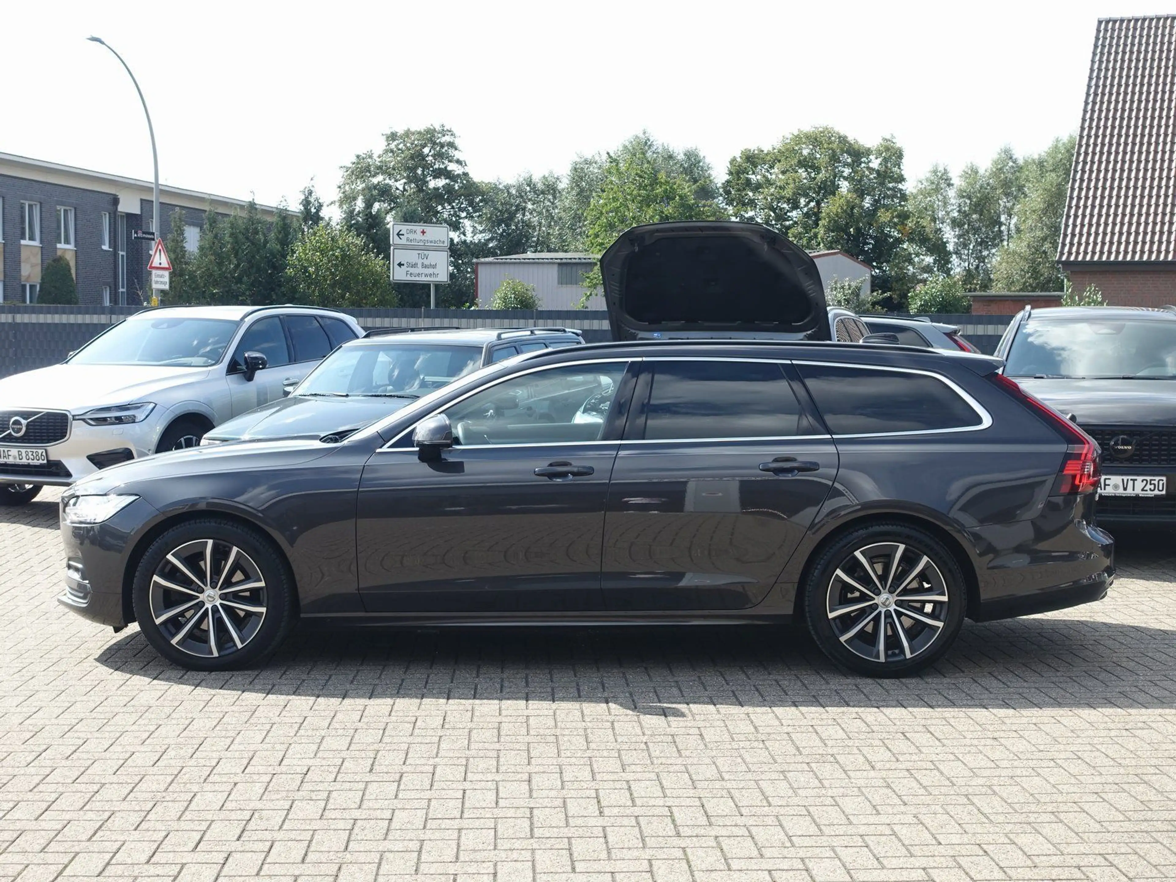 Volvo V90 B5 AWD Momentum Pro/AHK/Kamera/BLIS/Pano. — photo 6