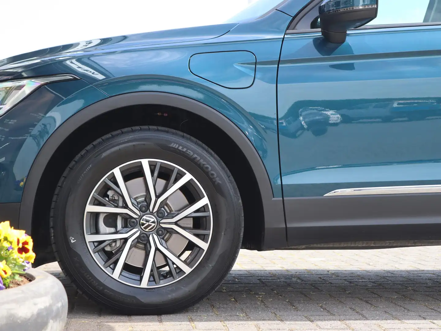 Volkswagen Tiguan 1.4 TSI 245 pk DSG eHybrid Life | Navigatie via Ap Blau - 2