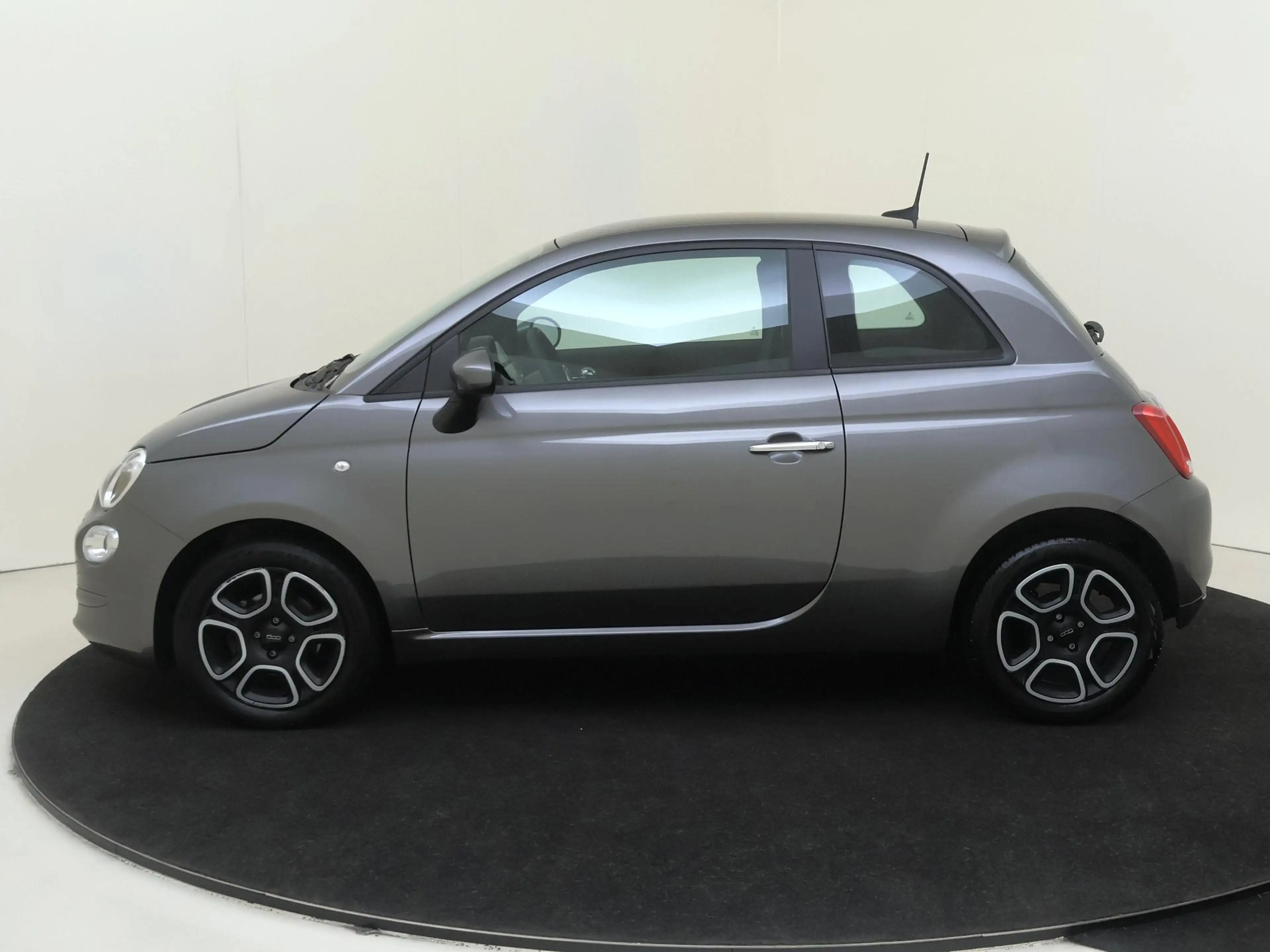 Fiat 500 1.0 Hybrid Club | Airco | Radio — photo 8