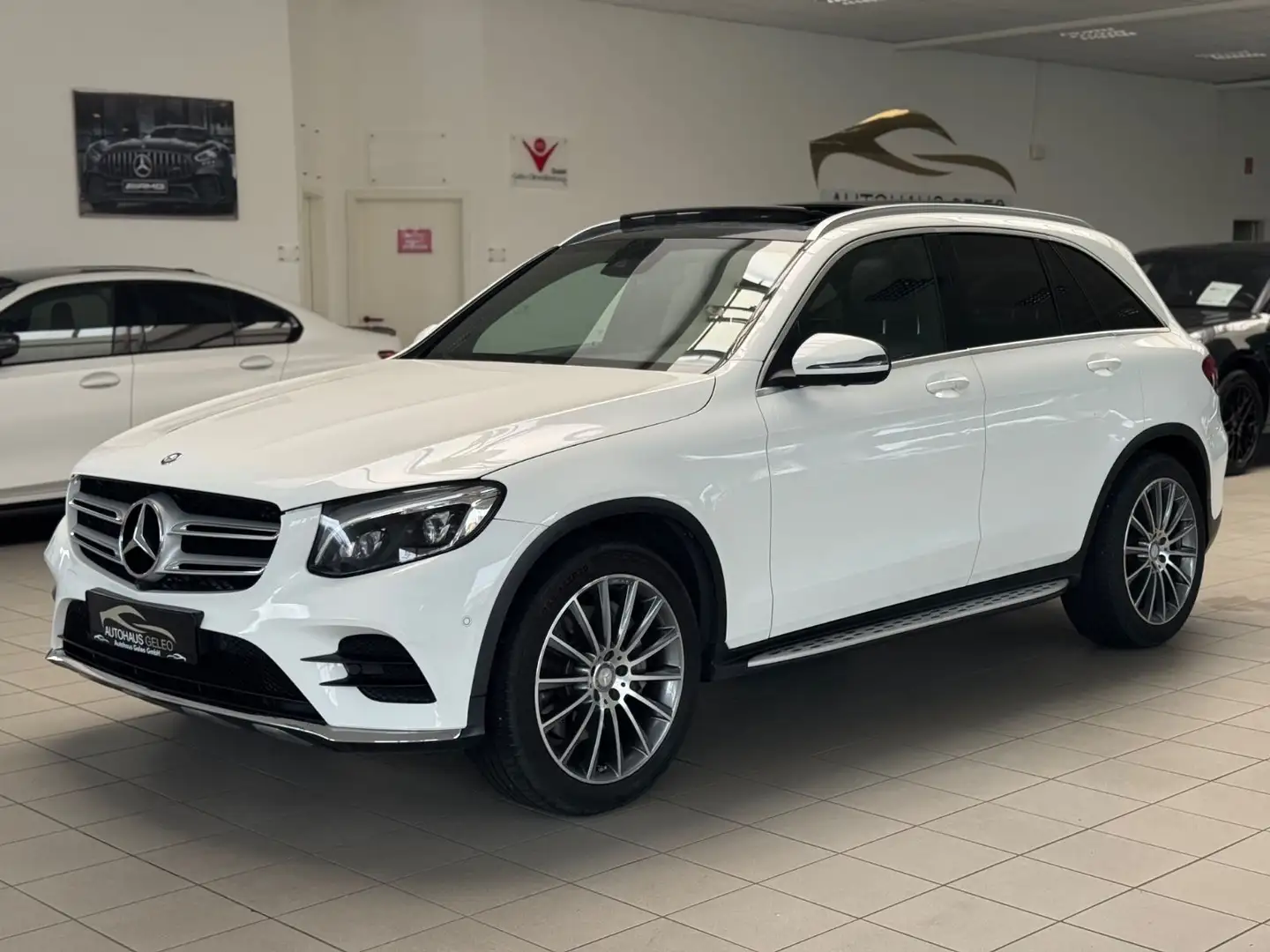 Mercedes-Benz GLC 220 d/AMG/4MATIC/PANO/AHK/360°-KAM/BURM./STHZ Blanc - 1