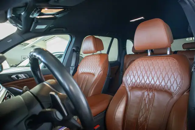 BMW X5 view 7