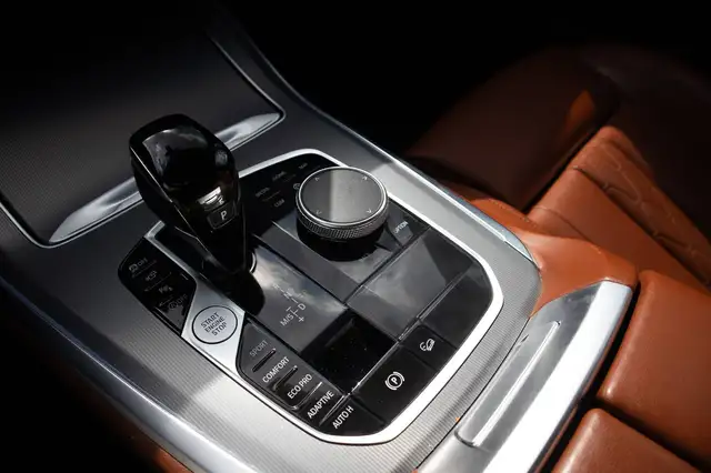 BMW X5 view 15