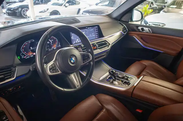BMW X5 view 6