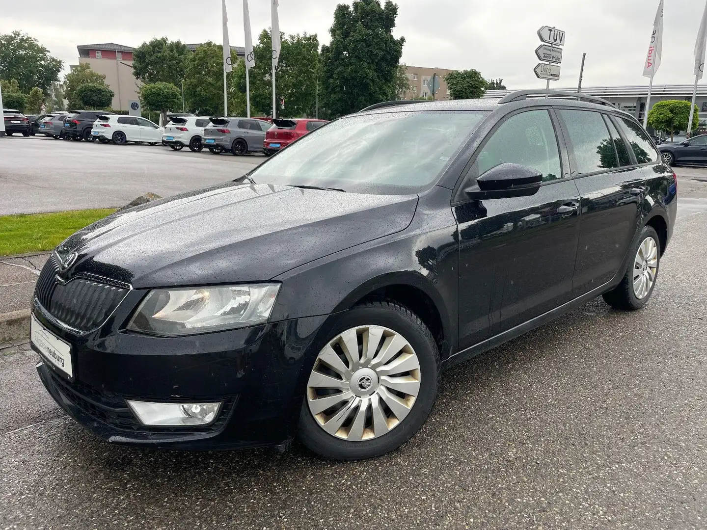 Skoda Octavia OCTAVIA COMBI AMBITION | AHK Schwarz - 1