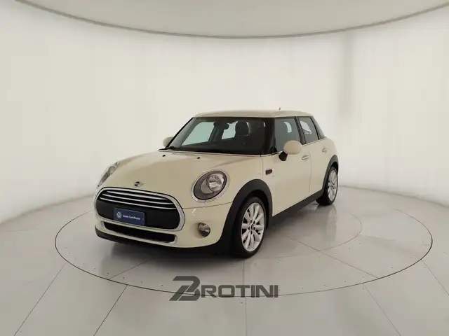 MINI One One D Hype